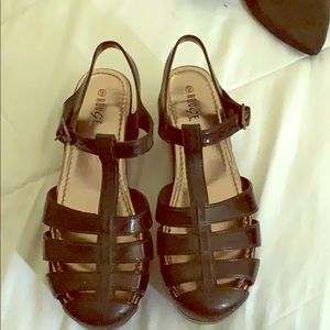 Black jelly platforms